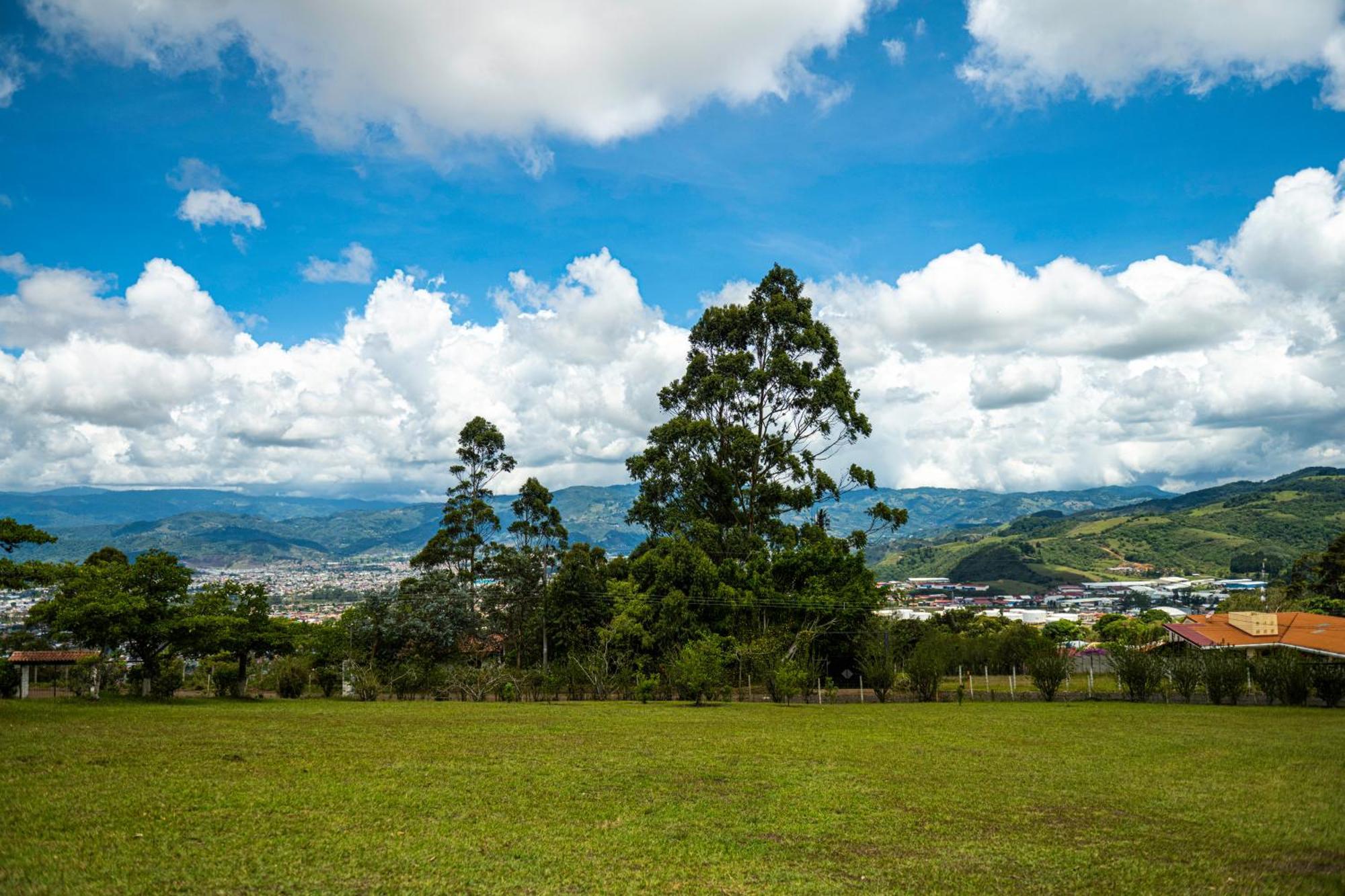 Country House, Cozy Fireplace And An Amazing View Cartago Extérieur photo